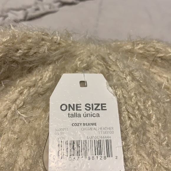 BEANIE {Time and Tru} oatmeal heather - Picture 3 of 3